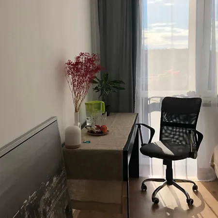 Sm Przy Rondzie Daszynskiego Lägenhet